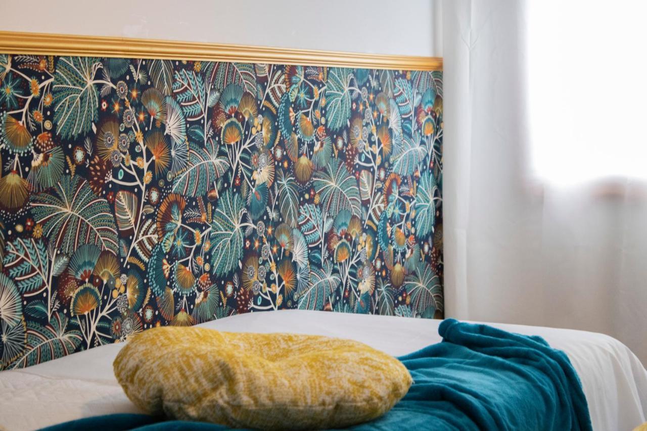 Luxury Singular Apartamento 4 Dormitorios サンティアゴ・デ・コンポステーラ エクステリア 写真